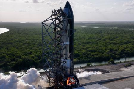 Starship 40 full duration static fire test